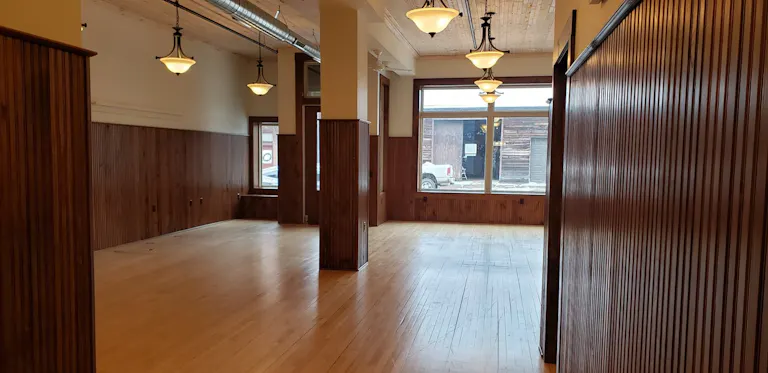 Charming Commercial Space in Historic Alma on the Great River Road - Image 1