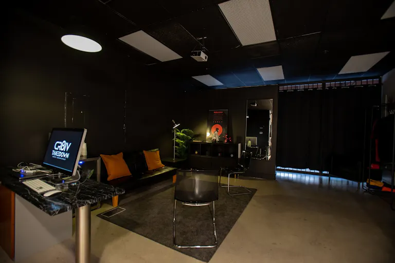 Midtown Photography and Video studio - Image 4