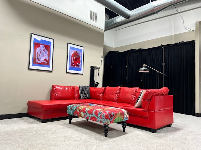 Atlantic Station Photo Studio Loft - Image 2