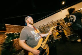 Store Stage at Nivessa Hollywood - Image 39