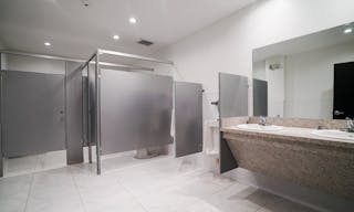 Luxury Art Basel Space in the Heart of Miami - ideal for event, office, retail, or showroom - Image 6