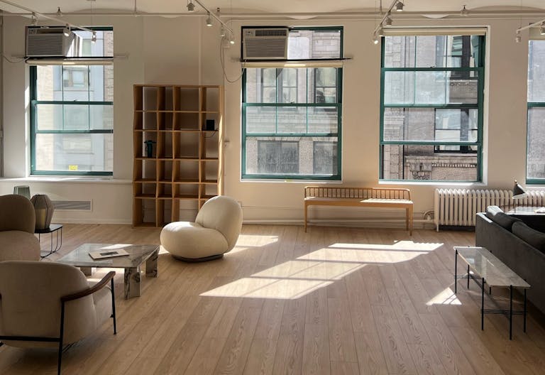 Sunfilled in Flatiron - Image 2