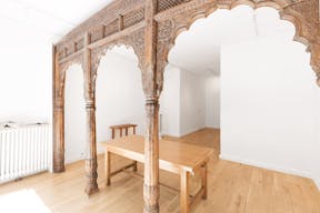 Beautiful Marais Gallery Space - Image 3