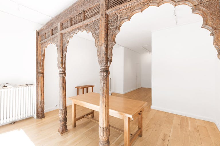 Beautiful Marais Gallery Space - Image 3