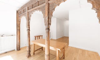 Beautiful Marais Gallery Space - Image 3