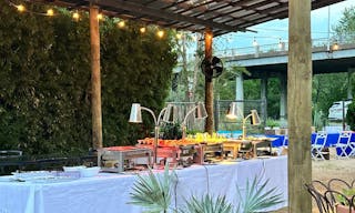 Swoop House in East Austin - Image 5