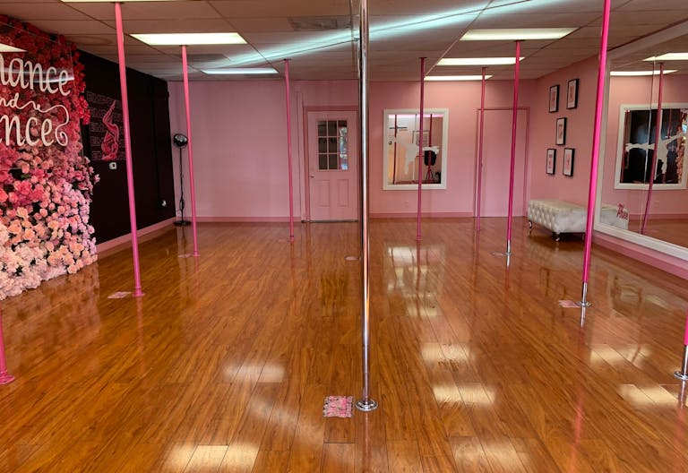 Event space in Carson for all types of occasions - Image 2