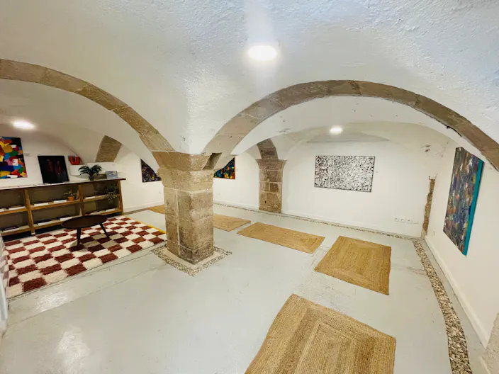 FASHION WEEK READY — GALLERY SPACE FOR RENT — LE MARAIS, PARIS 3 - Image 3