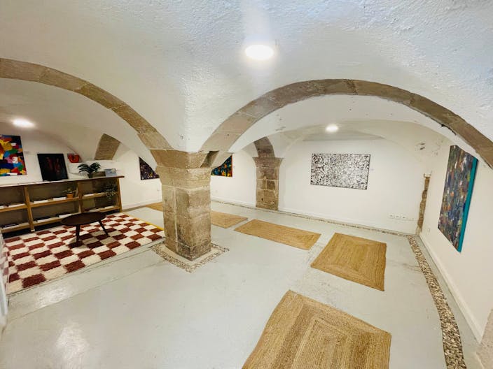 FASHION WEEK READY — GALLERY SPACE FOR RENT — LE MARAIS, PARIS 3 - Image 3