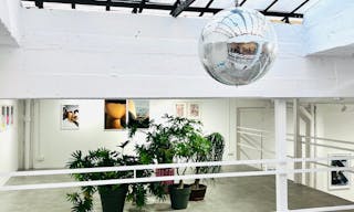 Ancien atelier devenu espace d'art au c?ur du Port de Nice - Image 4