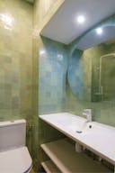 Pop-up gallery store in Paris, Belleville - Image 13