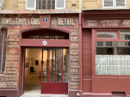 Gallery Showroom Paris 9th - Image 4