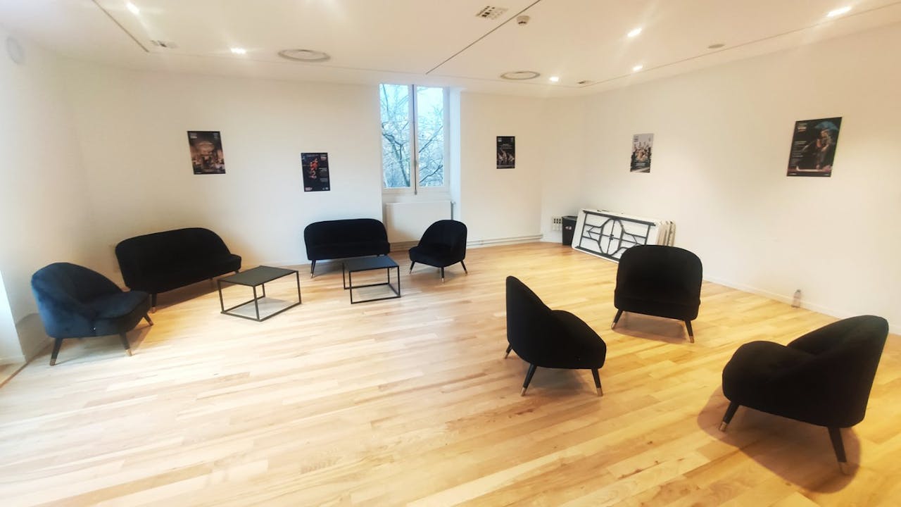 Espace �v�nementiel place du Ch�telet disposant de plusieurs espaces pouvant accueillir des expositions, cocktails, r�ceptions, spectacles - Image 2