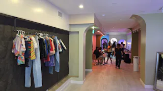 West Village Storefront with Patio on Bleecker St - Image 34