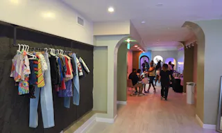 West Village Storefront with Patio on Bleecker St - Image 34