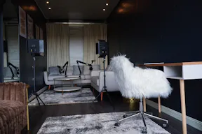 Mobile Content Creation Space/Podcasts/Photoshoots/Pop-up Events - Image 6
