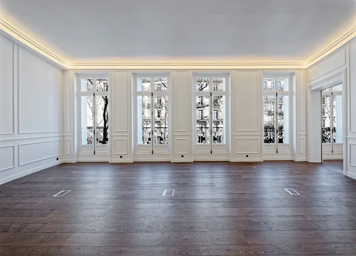 Showroom Avenue Marceau  - Image 1
