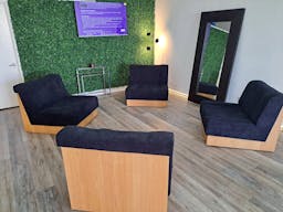 Inglewood's Entertainment District Studio - Image 4