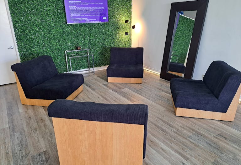 Inglewood's Entertainment District Studio - Image 4