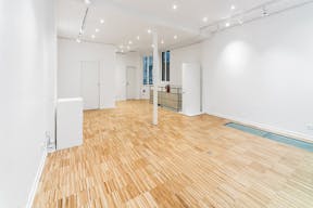 Gorgeous Space near Folie M�ricourt - Image 4