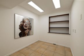 Versatile Creative Hub: Uncover Potential in this UWS Gem - Image 9