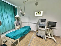 D�cor/Lieu de tournage: Bloc Op�ratoire - Image 2