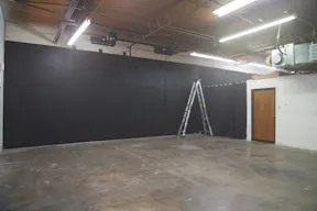 NEW Dallas Creative Flex Studio Space (Showcase, Photoshoot, Pop Up, Video Shoot) - Image 6