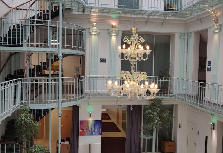 Atypical Space in the heart of Sentier - Image 1