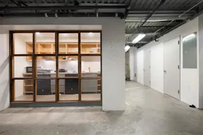 Unique 6,600 Sq Ft Lower Level Space | 37 Bridge St  - Image 10