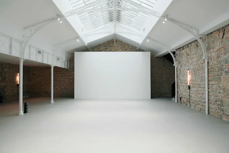 STUDIO 02 - Image 0