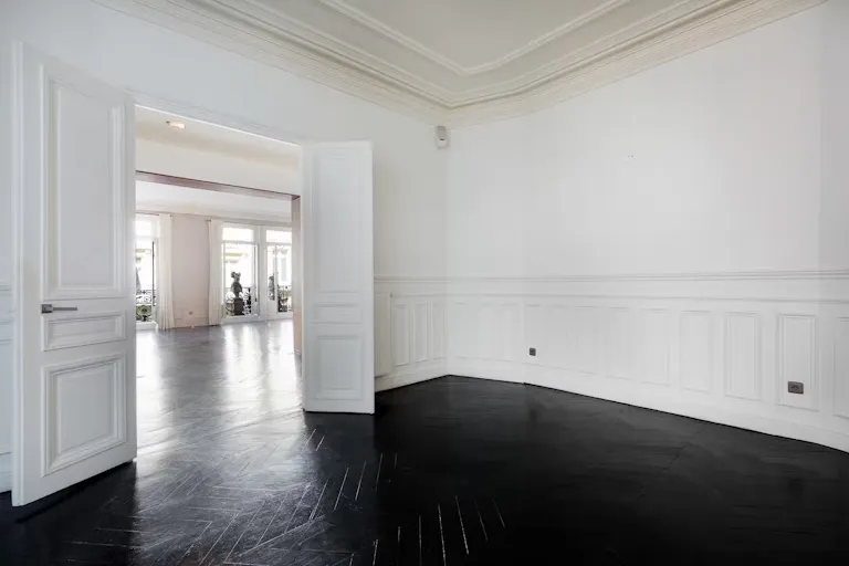 Le Loft Triangle d'or Showroom Paris 8 Champs-Elysée - Image 4