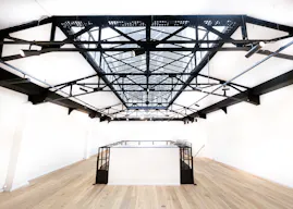 Ce lieu polyvalent accueille des projets variés dans une atmosphère prestigieuse et confidentielle - Image 3