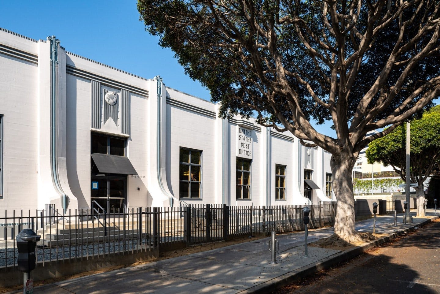 Historic 1,505 sqm Santa Monica Post Office for Events