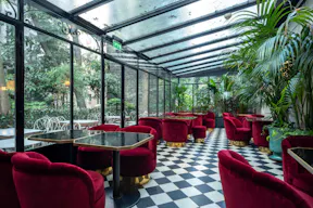Château Showroom in Montmartre - Image 1