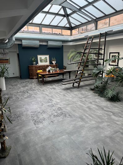 LOCATION ESCLUSIVA per SHOOTING, MODA E PRODUZIONI CREATIVI in CINA TOWN - Image 1