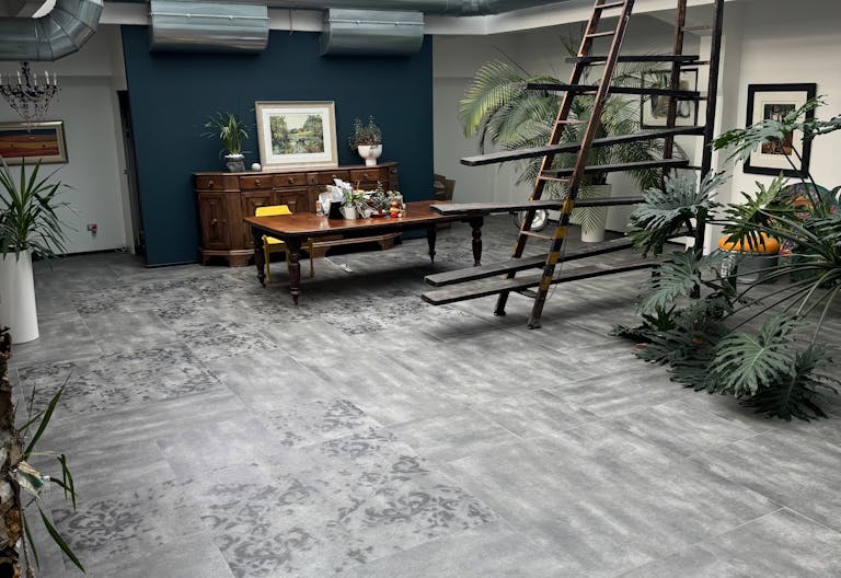 LOCATION ESCLUSIVA per SHOOTING, MODA E PRODUZIONI CREATIVI in CINA TOWN - Image 1