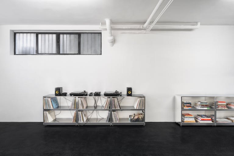 Studio and Showroom in Milan - Image 4