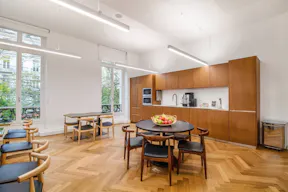 R�publique - Salle de r�union 6 personnes (RE134) - Image 3