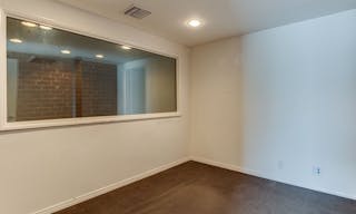 Trendy Building in Beverly Hills - Image 16