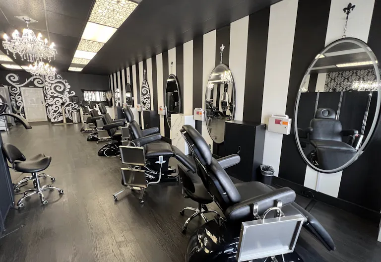 Unique Stylish Upscale Salon In Torrance - Image 3