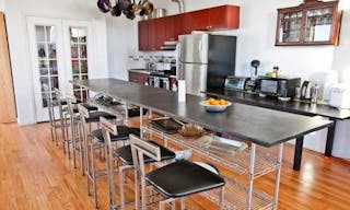 Captivating NYC Studio - Image 2