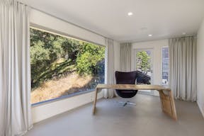 Villa in Beverly Hills - Pool - Scenic Outlook - Image 23