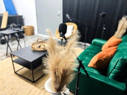 DTLA Multi Set Studio w/ AC, Free Lighting and Laser Beam - Image 8