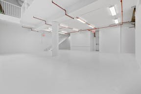 Storefront Whitebox Event Venue Photo Video Studio Art Gallery - Image 11