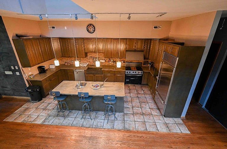 Artsy & Homey Wicker Park Loft - Image 1