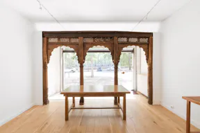 Beautiful Marais Gallery Space - Image 1