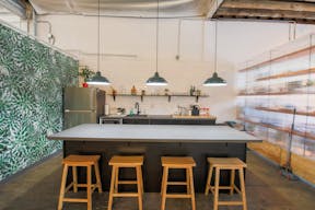 Airy, Urban Oasis in the Arts District - Image 5