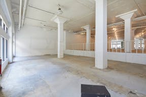 Unique open floor plan - Image 3