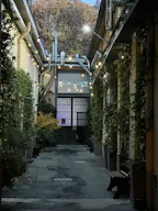 Raw Elegance: 300 sqm Industrial Open Space for Creative Projects, Showrooms and more.  - Image 15