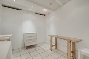 Pop up and accomodation space in Montmarte - Image 9